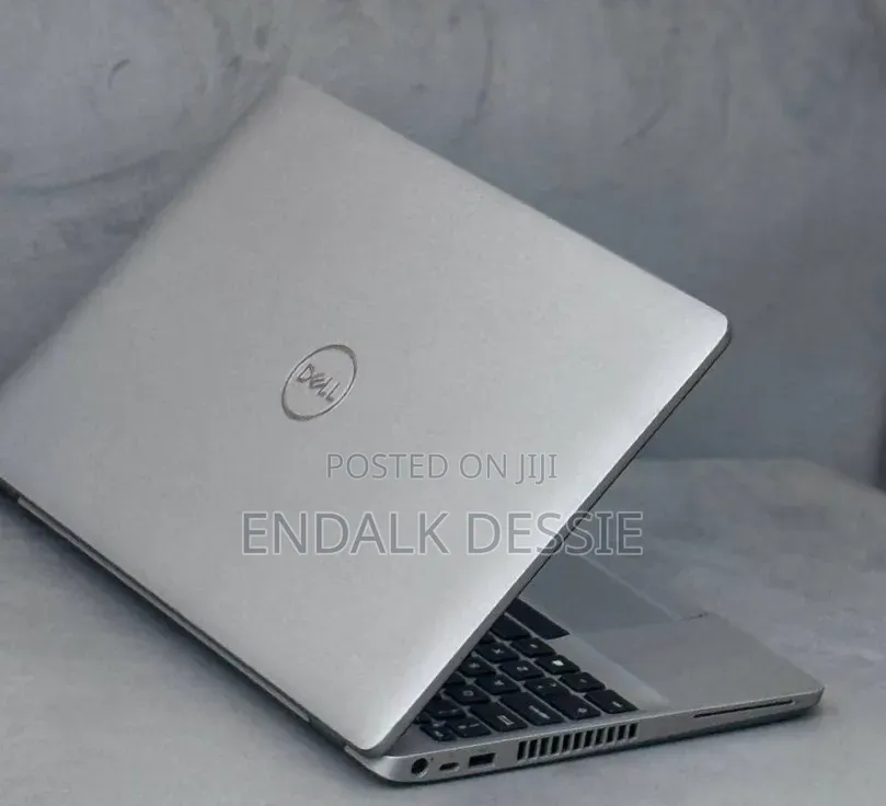New Laptop Dell G15 5511 8GB Intel Core i5 SSD 256GB