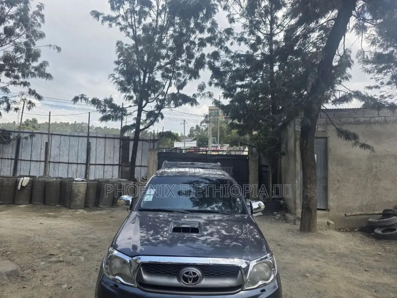 Toyota Hilux 2013 Gray