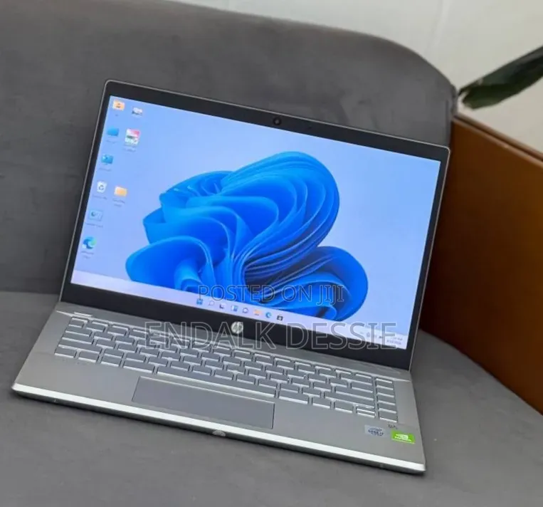 New Laptop HP Pavilion 14 16GB Intel Core i7 SSD 512GB