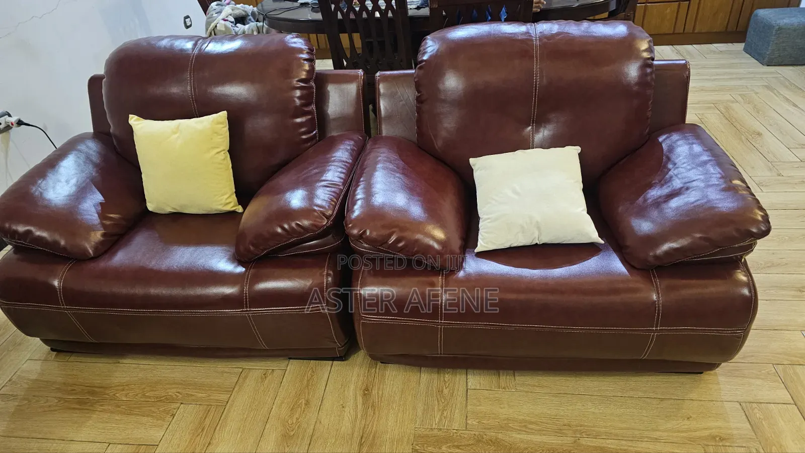 Selling Living Room Couches