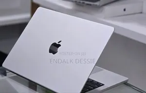 New Apple MacBook Pro 2025 M5 14-inch 16GB Apple M5 Pro SSD 512GB