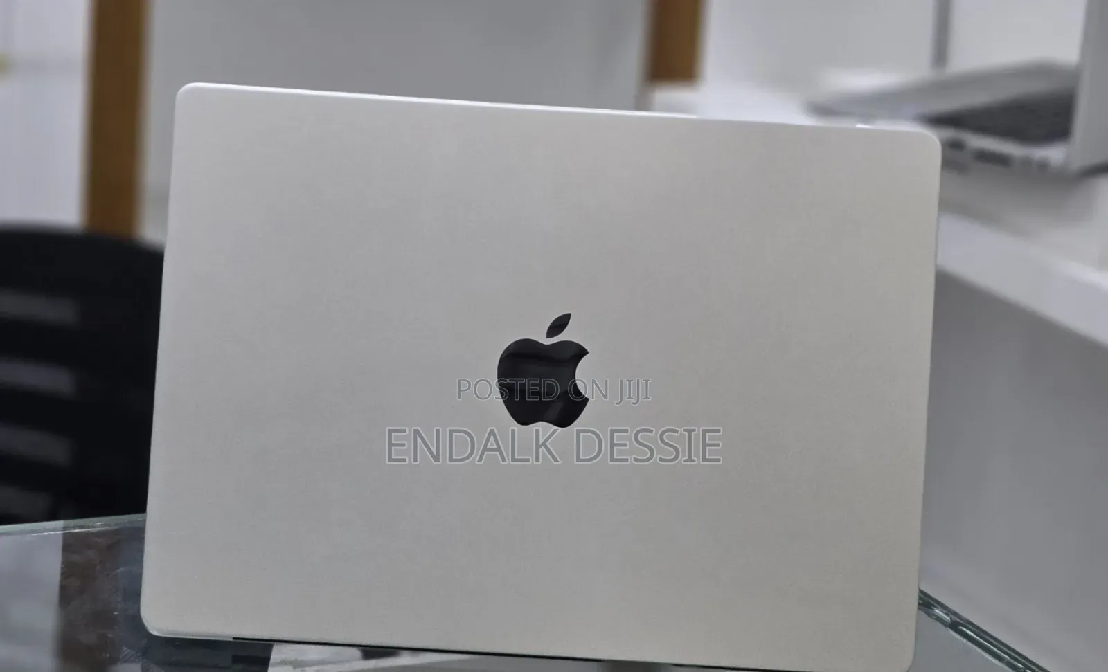 New Apple MacBook Pro 2025 M5 14-inch 16GB Apple M5 Pro SSD 512GB