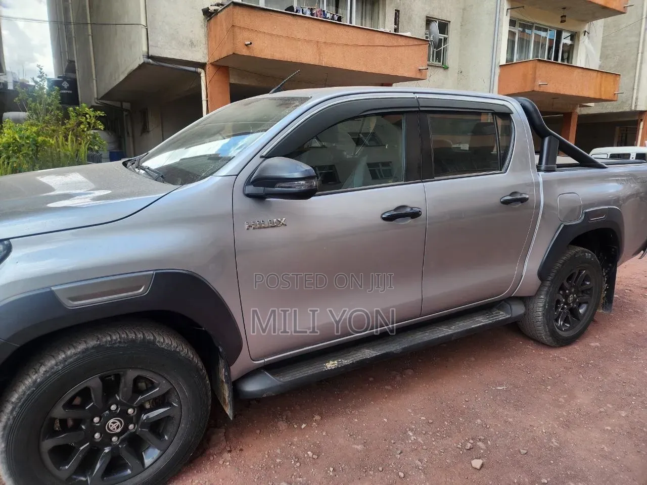 Toyota Hilux 2021 Silver