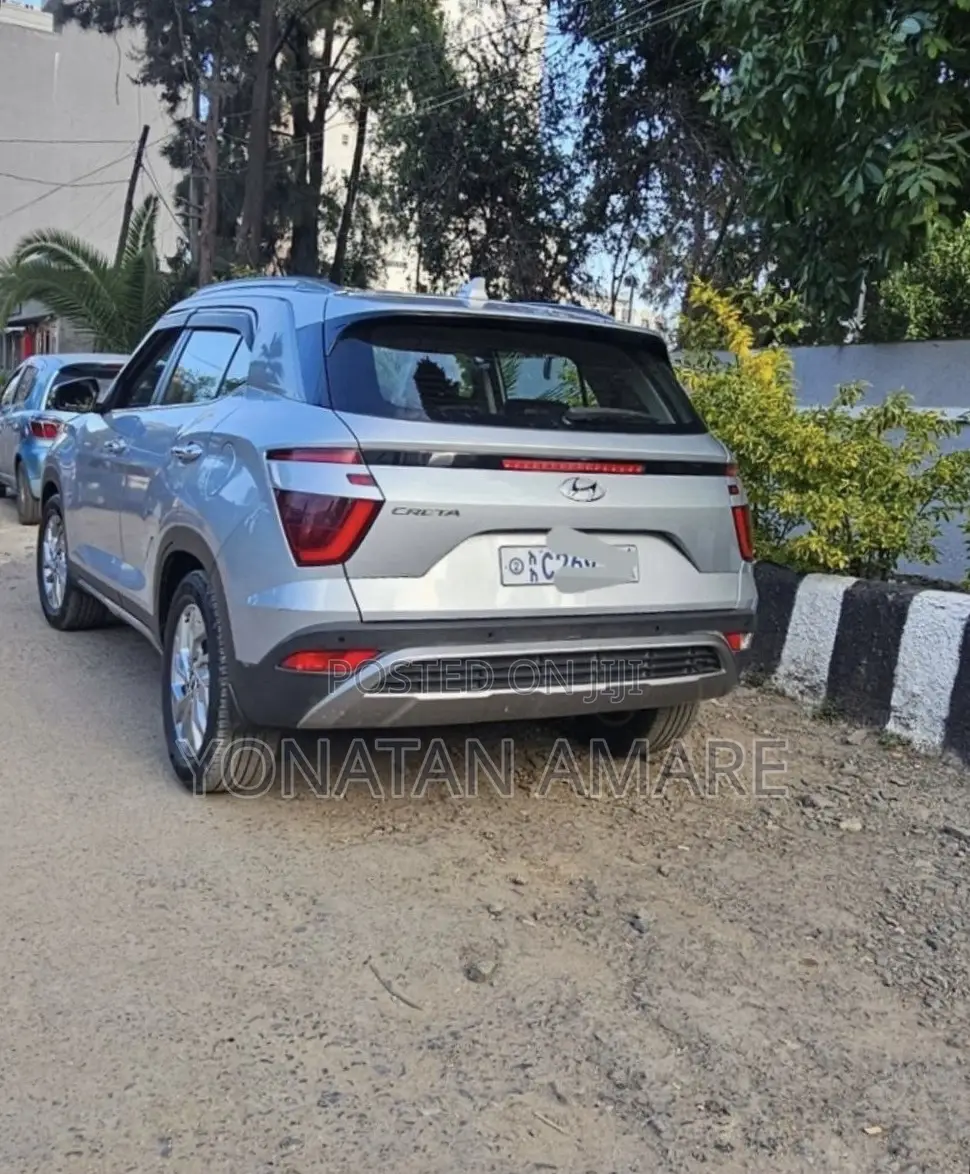 Hyundai Creta 2022 Silver