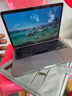 New Laptop Apple MacBook Pro 2020 M1 8GB Apple M1 SSD 256GB