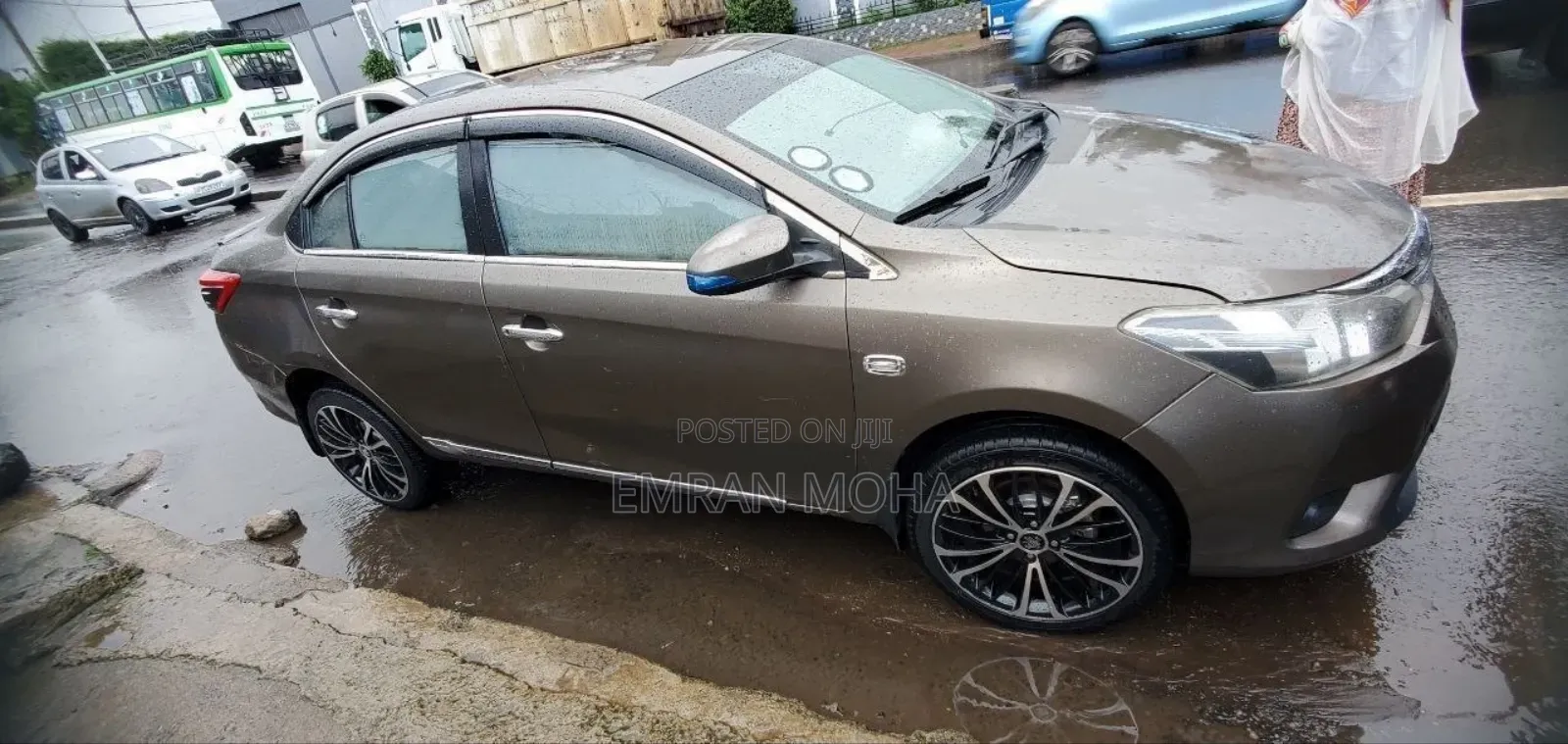 Toyota Yaris 2015 Brown