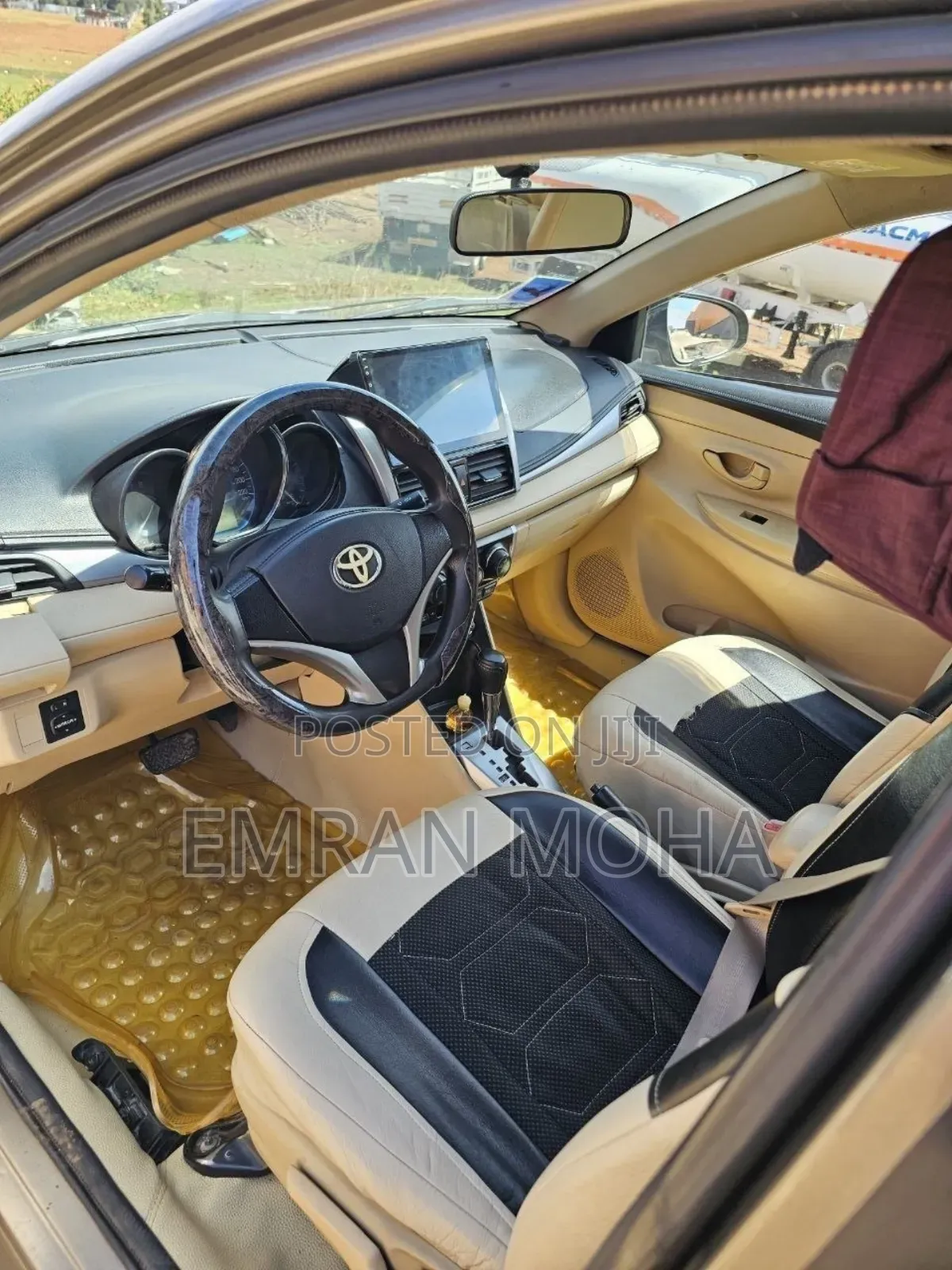 Toyota Yaris 2015 Brown