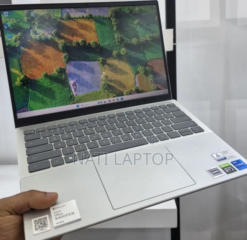 New Laptop Dell 16GB Intel Core i5 SSD 512GB
