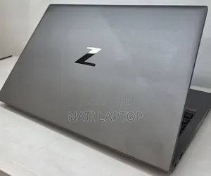 New Laptop HP ZBook Firefly G8 16GB Intel Core i7 SSD 512GB