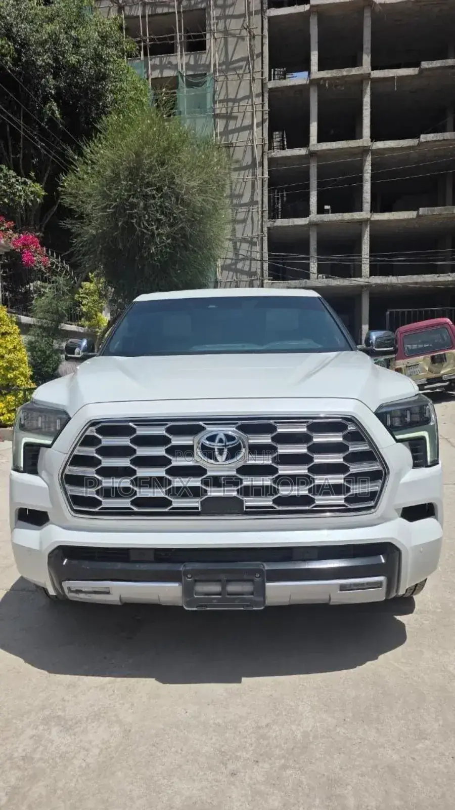 Toyota Sequoia 2024 White