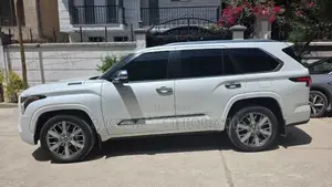 Toyota Sequoia 2024 White