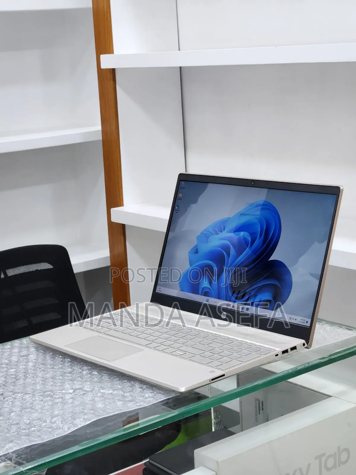 New Laptop HP Pavilion 15 8GB Intel Core i5 SSD 512GB