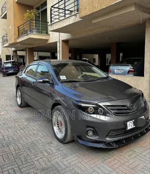 Toyota Corolla 2012 Gray