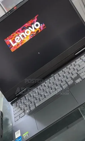 New Laptop Lenovo IdeaPad 520 16GB Intel Core i5 SSD 512GB