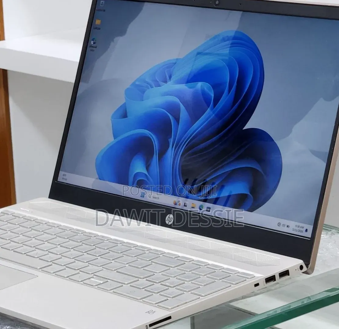 New Laptop HP 8GB Intel Core i5 SSD 512GB