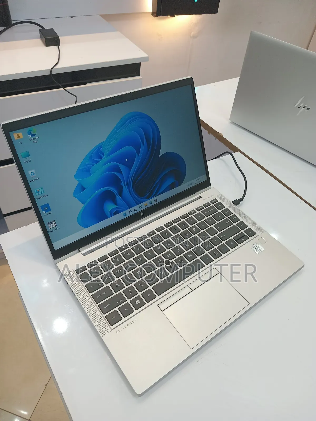 New Laptop HP EliteBook 840 G7 16GB Intel Core i5 SSD 512GB