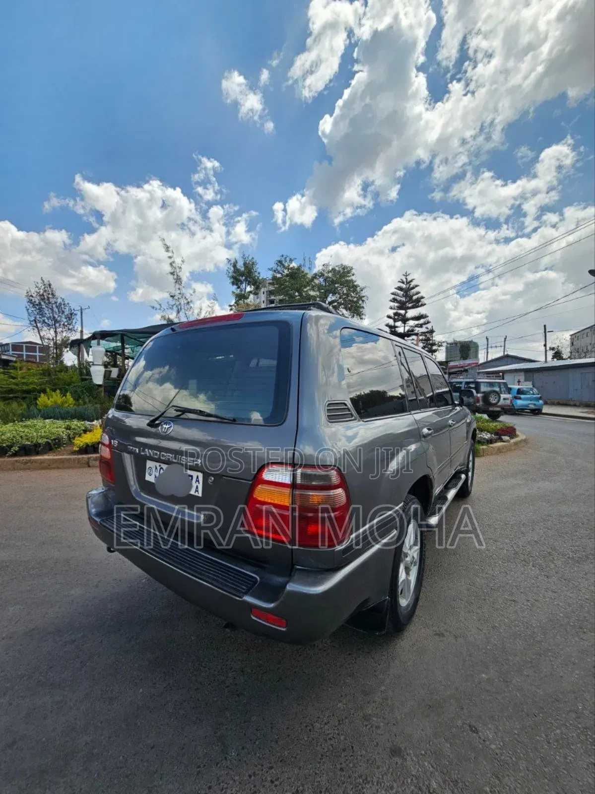 Toyota Land Cruiser 2001 Gray