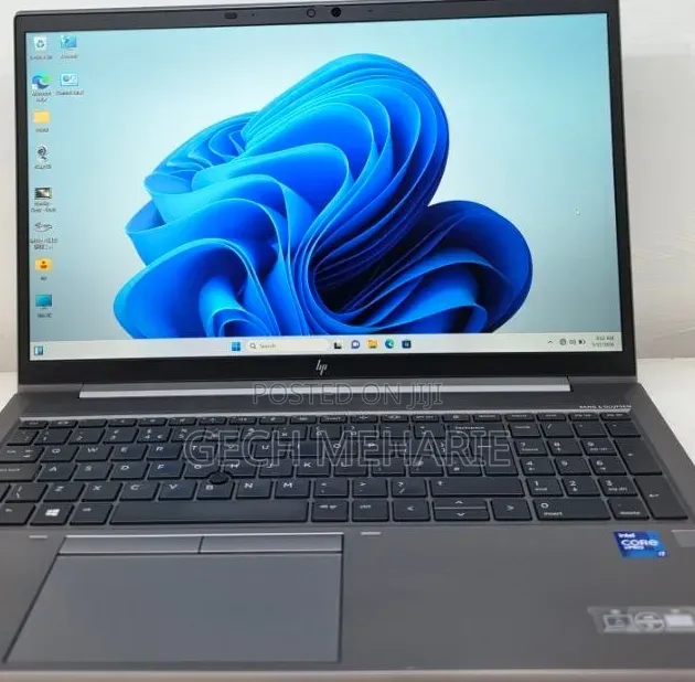 New Laptop HP ZBook Studio G8 16GB Intel Core i7 SSD 512GB