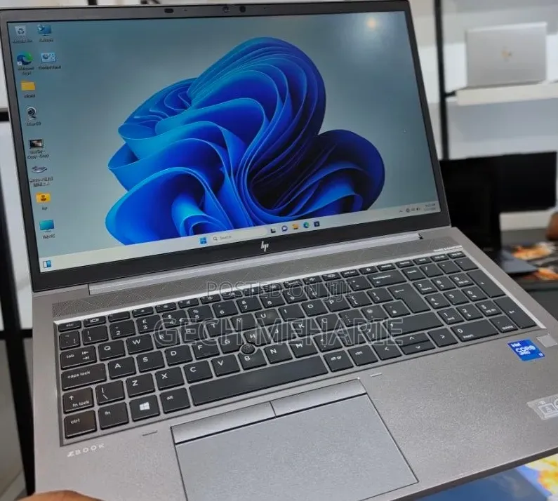 New Laptop HP ZBook Studio G8 16GB Intel Core i7 SSD 512GB