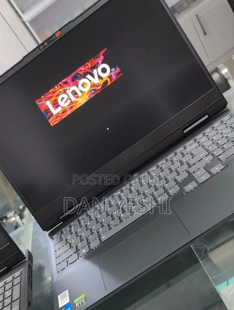 New Laptop Lenovo 16GB Intel Core i5 SSD 512GB