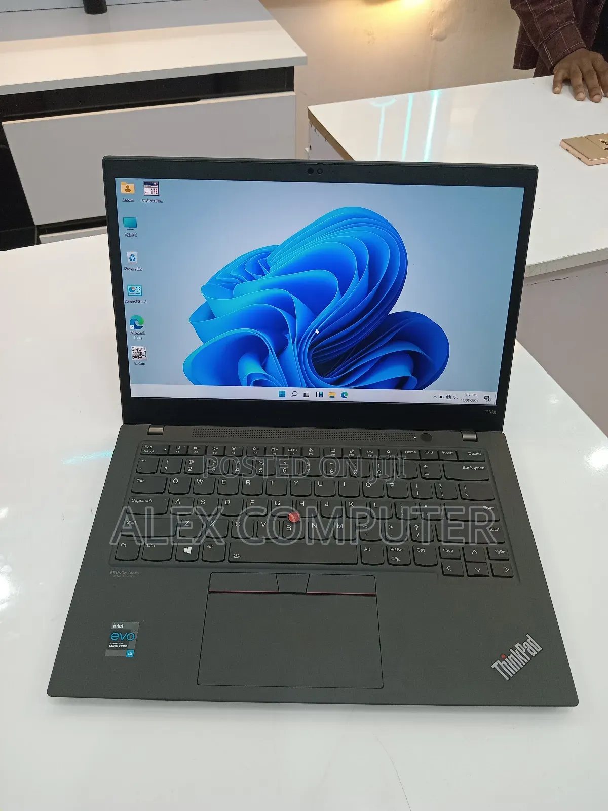 New Laptop Lenovo ThinkPad T14s G4 16GB Intel Core i5 SSD 512GB