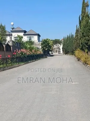 Furnished 5bdrm Villa in Rosseta, Oromia-Finfinne for sale