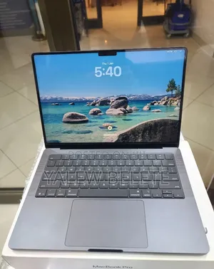 New Laptop Apple MacBook Pro 16GB Apple M5 SSD 512GB