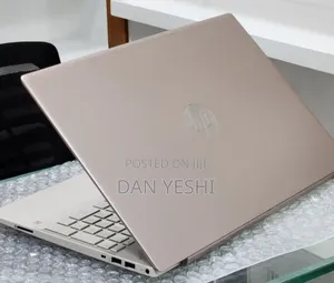 New Laptop HP Pavilion 15 8GB Intel Core i5 SSD 512GB