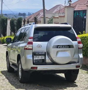 Toyota Land Cruiser Prado 2015 Silver