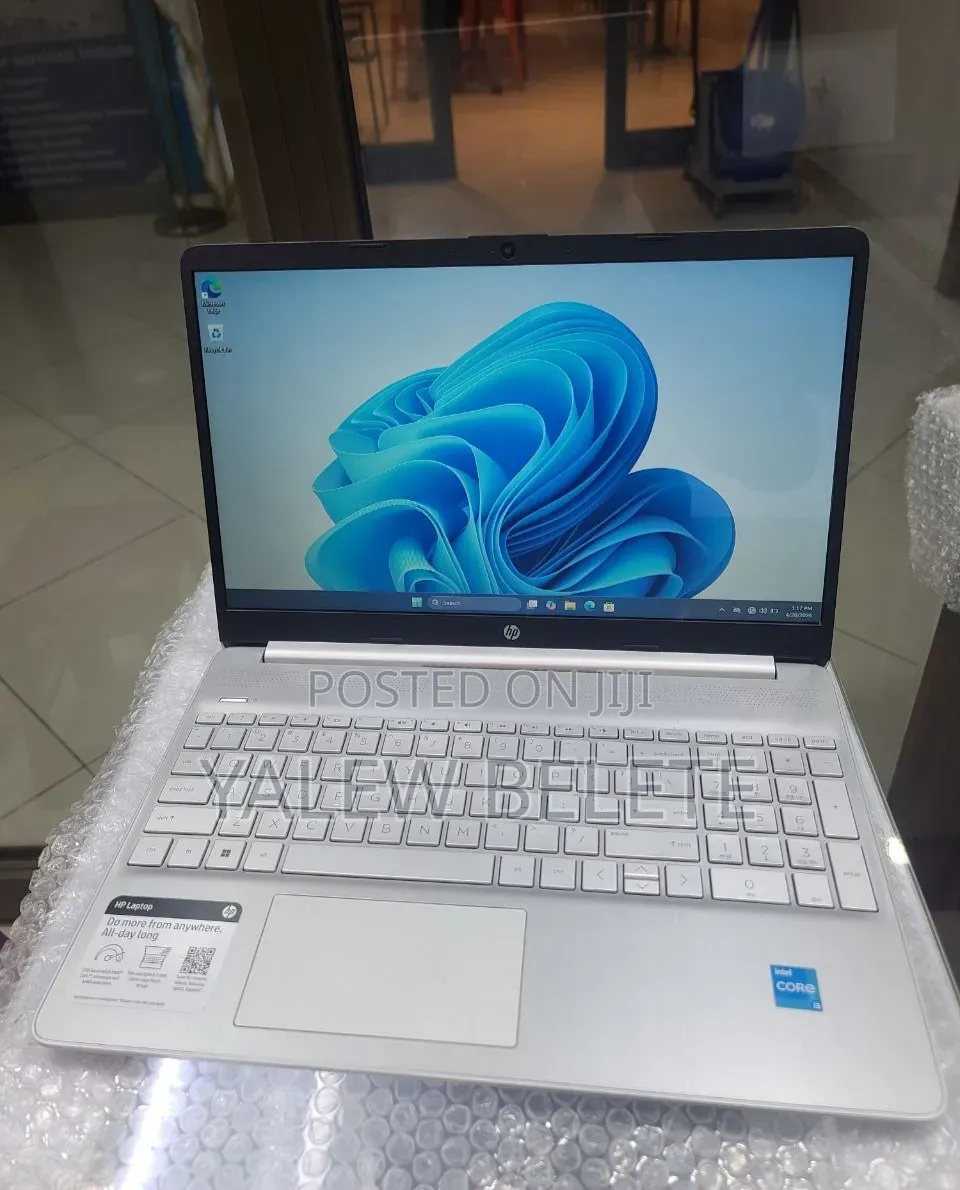 New Laptop HP Stream Notebook 8GB Intel Core i3 SSD 256GB