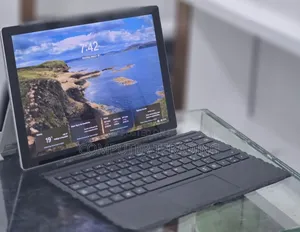 New Laptop Microsoft Surface Pro 4 8GB Intel Core i5 SSD 256GB