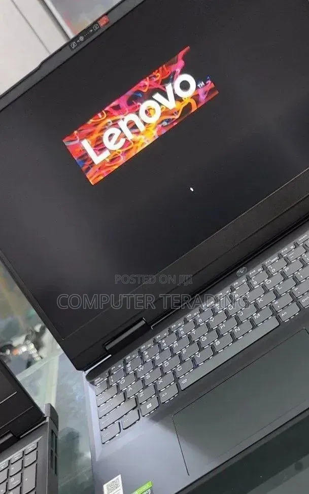 New Laptop Lenovo 16GB Intel Core i5 SSD 512GB