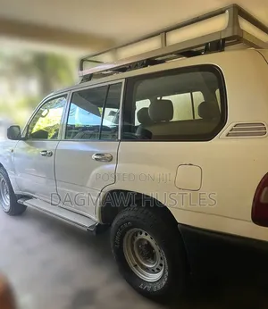 Toyota Land Cruiser 2007 White