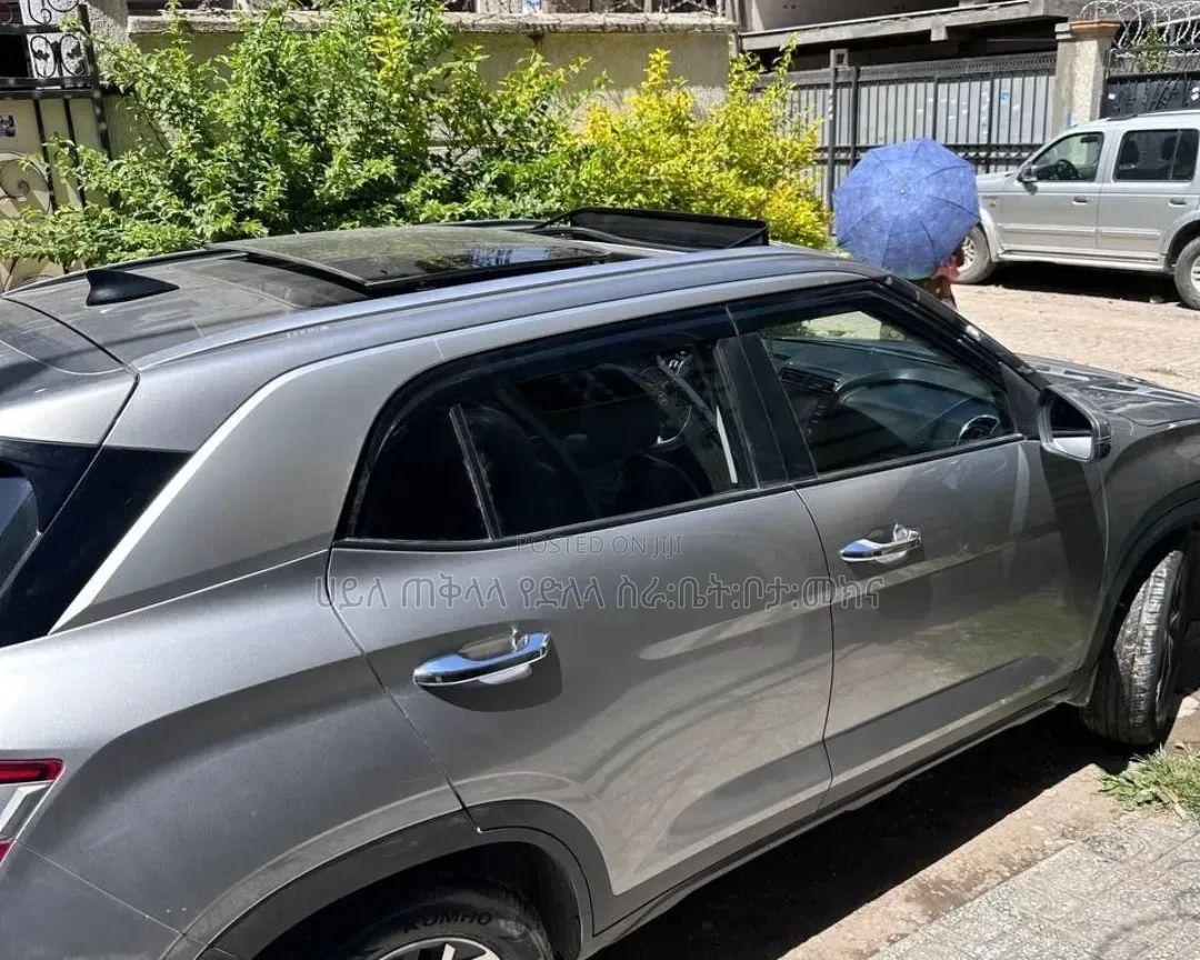 Hyundai Creta 2024 Maroon