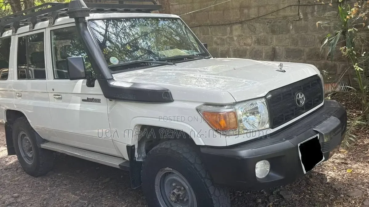 Toyota Land Cruiser 2020 Off white