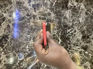 Apple iPhone 12 64 GB Red