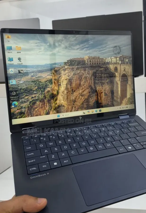New Laptop HP OmniBook X Flip 14" 16GB Intel Core Ultra 5 SSD 512GB