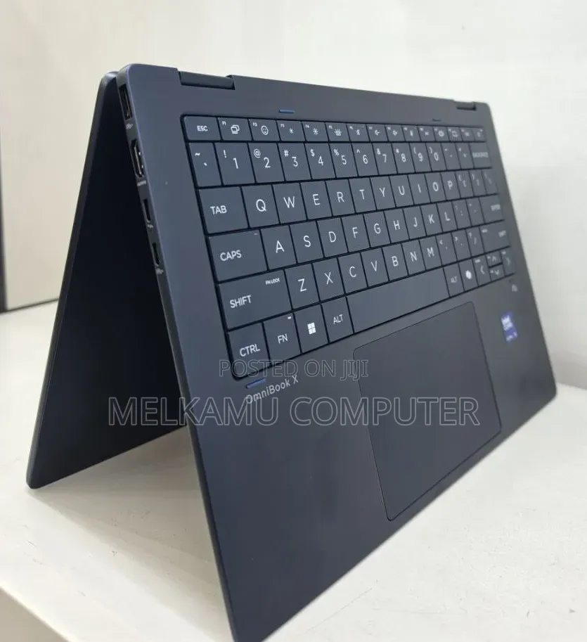 New Laptop HP OmniBook X Flip 14" 16GB Intel Core Ultra 5 SSD 512GB