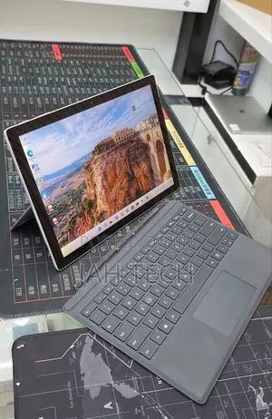 New Laptop Microsoft Surface Pro 7 16GB Intel Core i7 SSD 512GB
