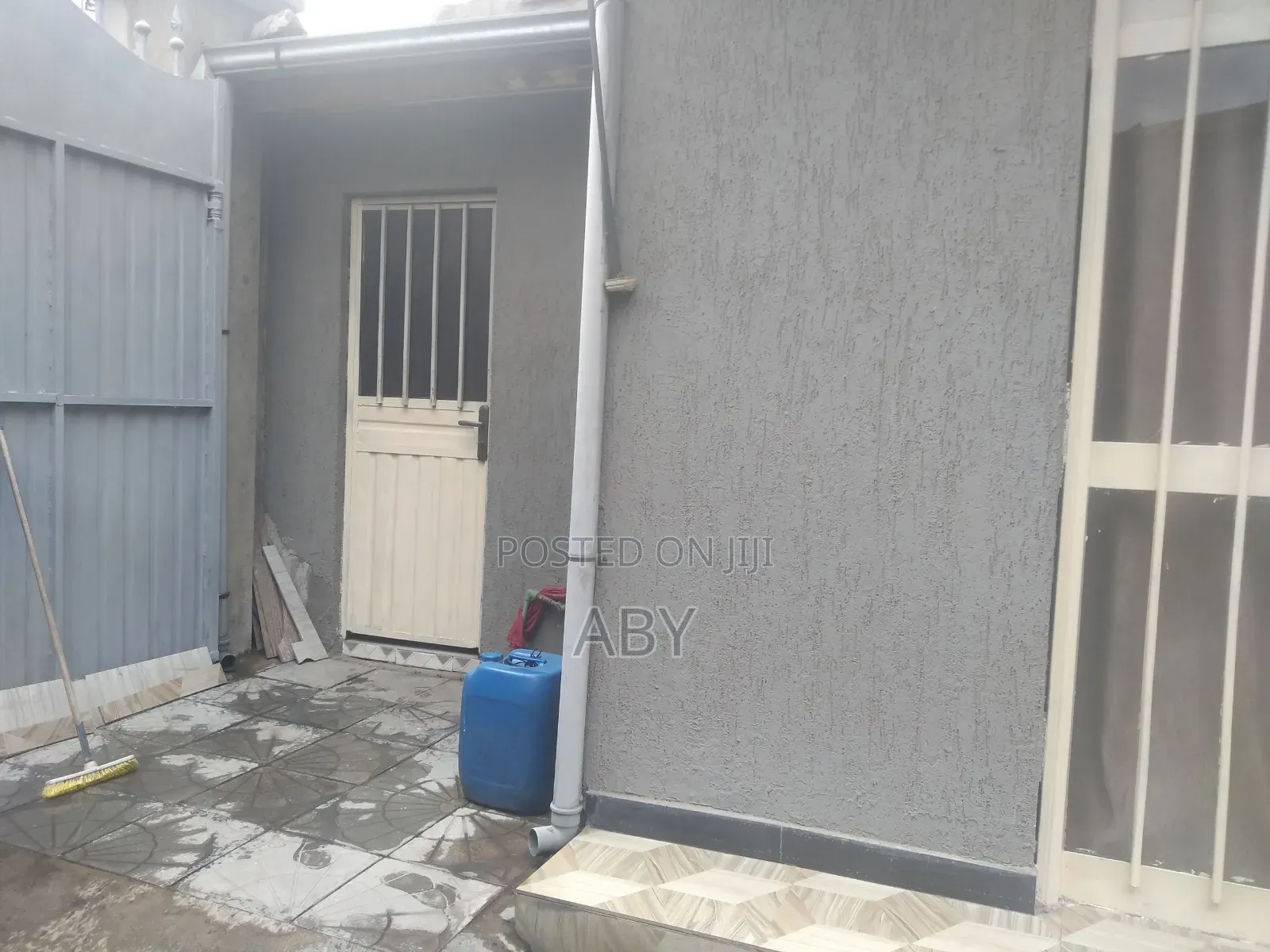 9bdrm House in Nifas Silk-Lafto for sale