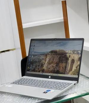 New Laptop HP Stream Notebook 16GB Intel Core i7 SSD 1T