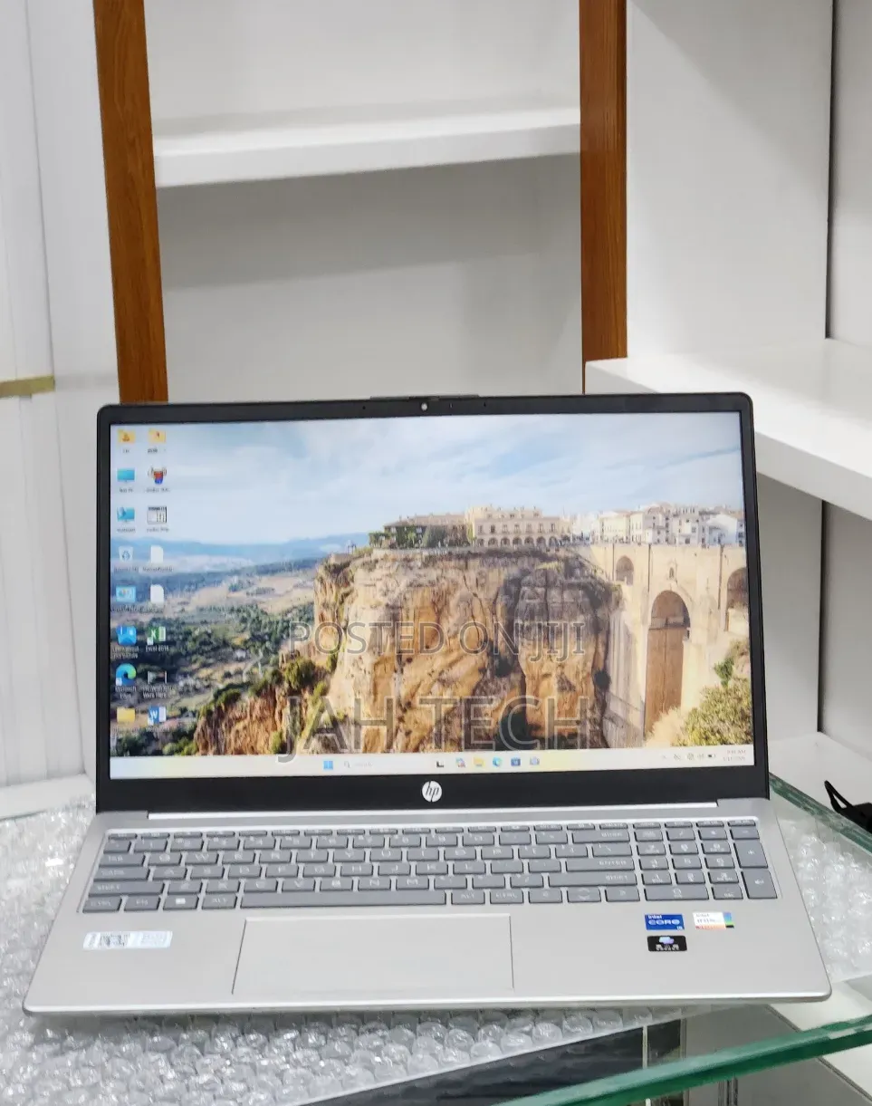 New Laptop HP Stream Notebook 16GB Intel Core i7 SSD 1T