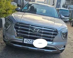 Hyundai Creta 2022 Off white