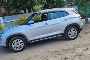 Hyundai Creta 2022 Off white
