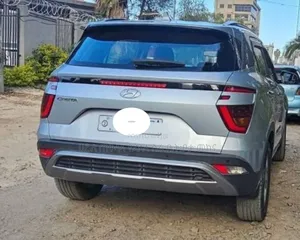 Hyundai Creta 2022 Off white