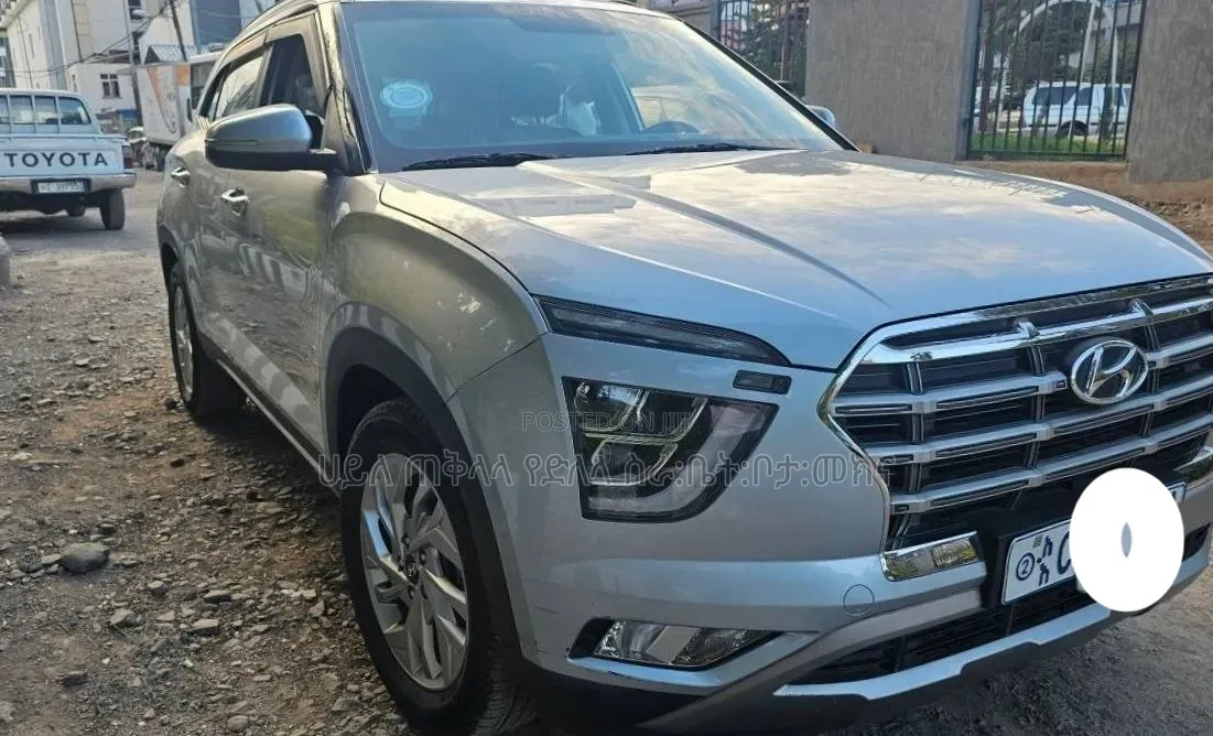 Hyundai Creta 2022 Off white