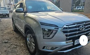 Hyundai Creta 2022 Off white
