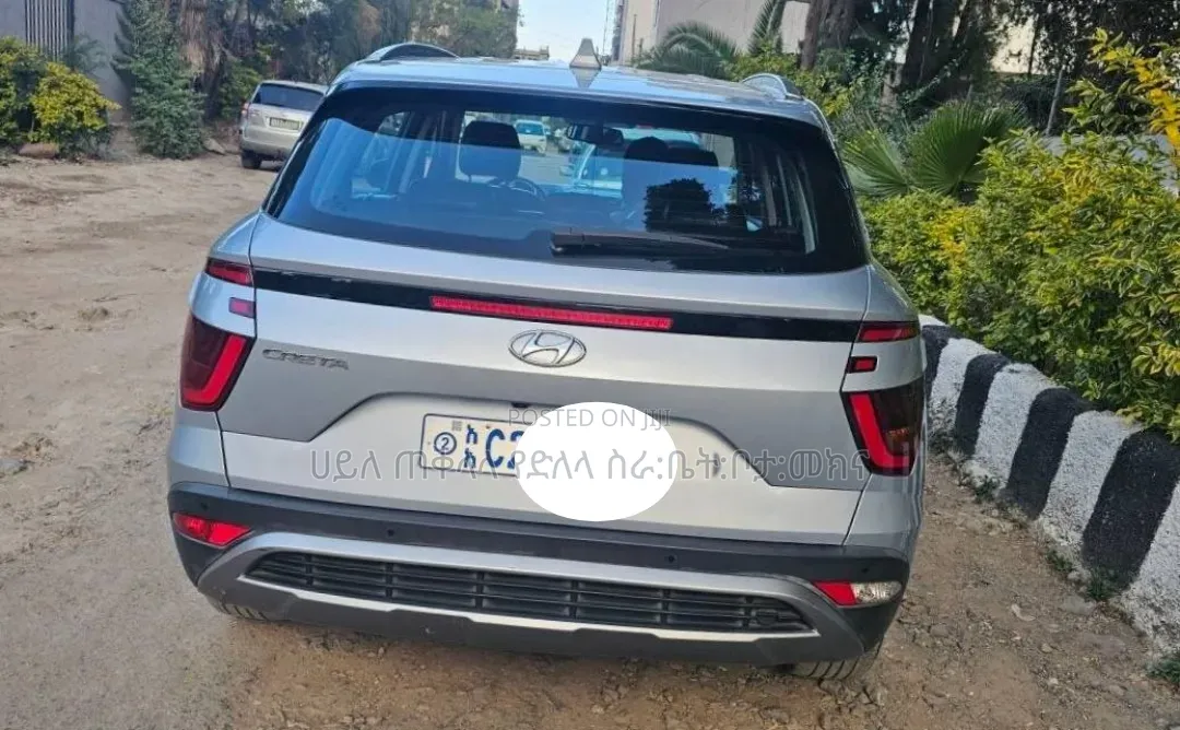 Hyundai Creta 2022 Off white
