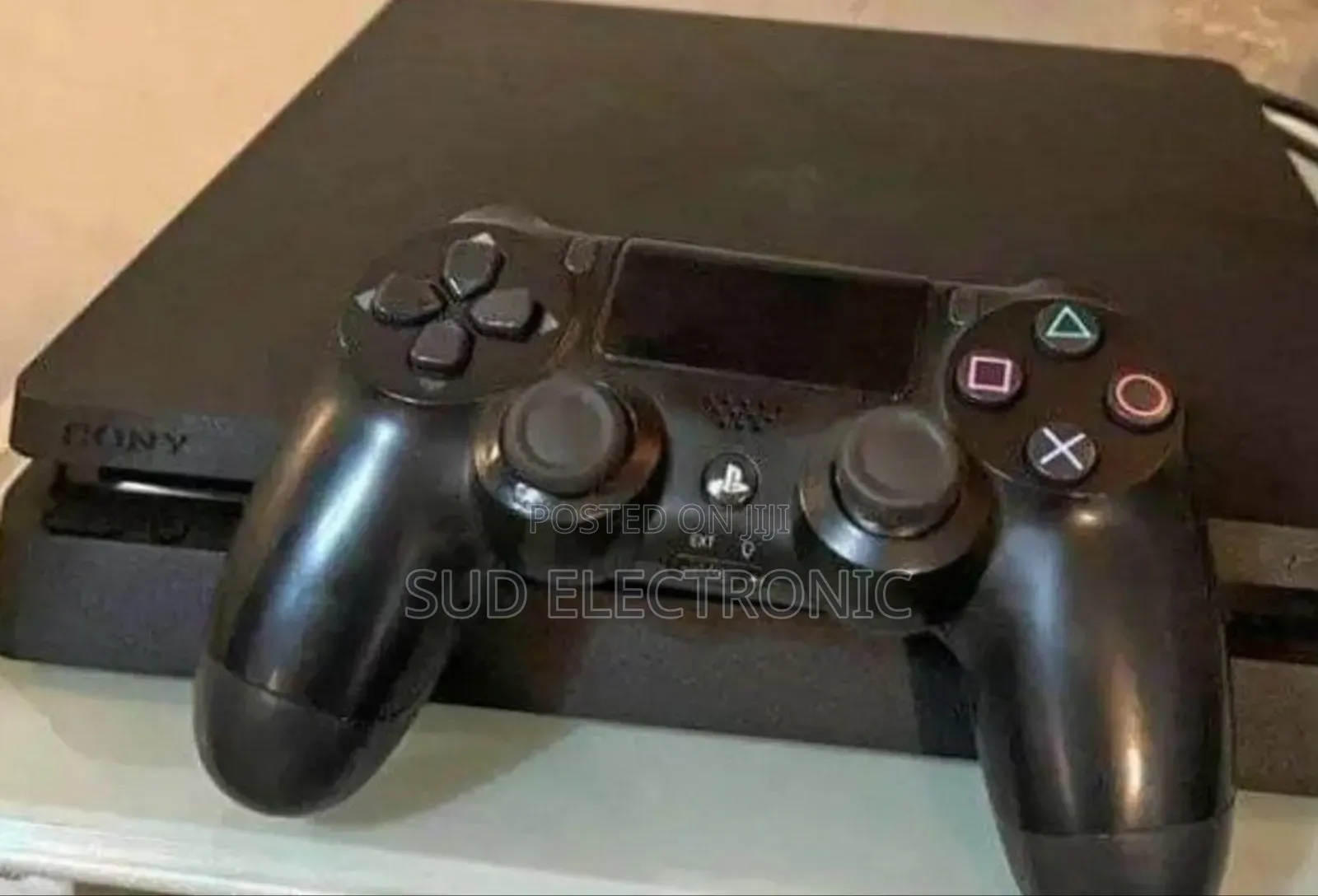 Play Station 4