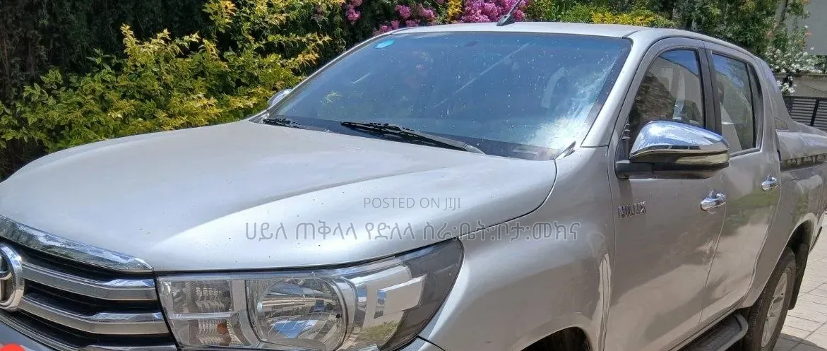 Toyota Hilux 2016 Silver